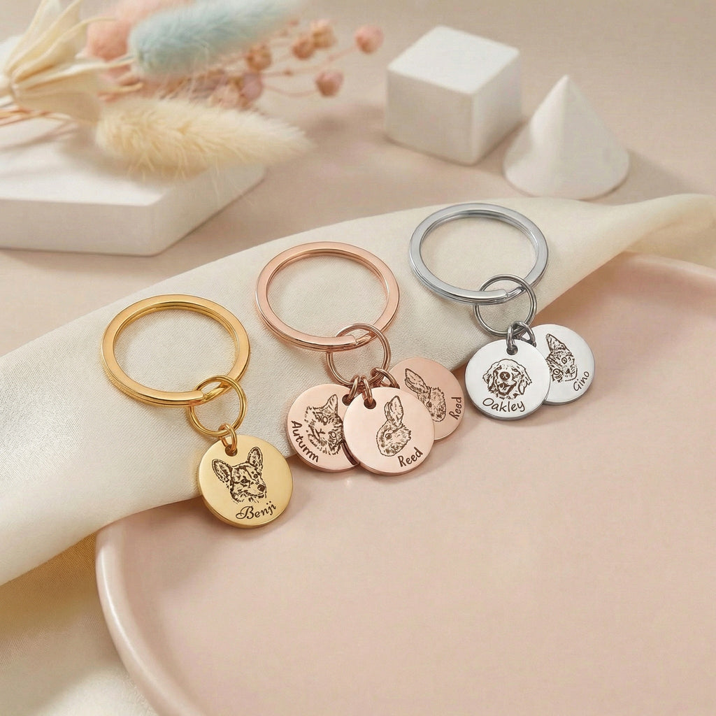 Egyedi fényképes gravírozott kulcstartó saját kisállat fotóval és névvel.