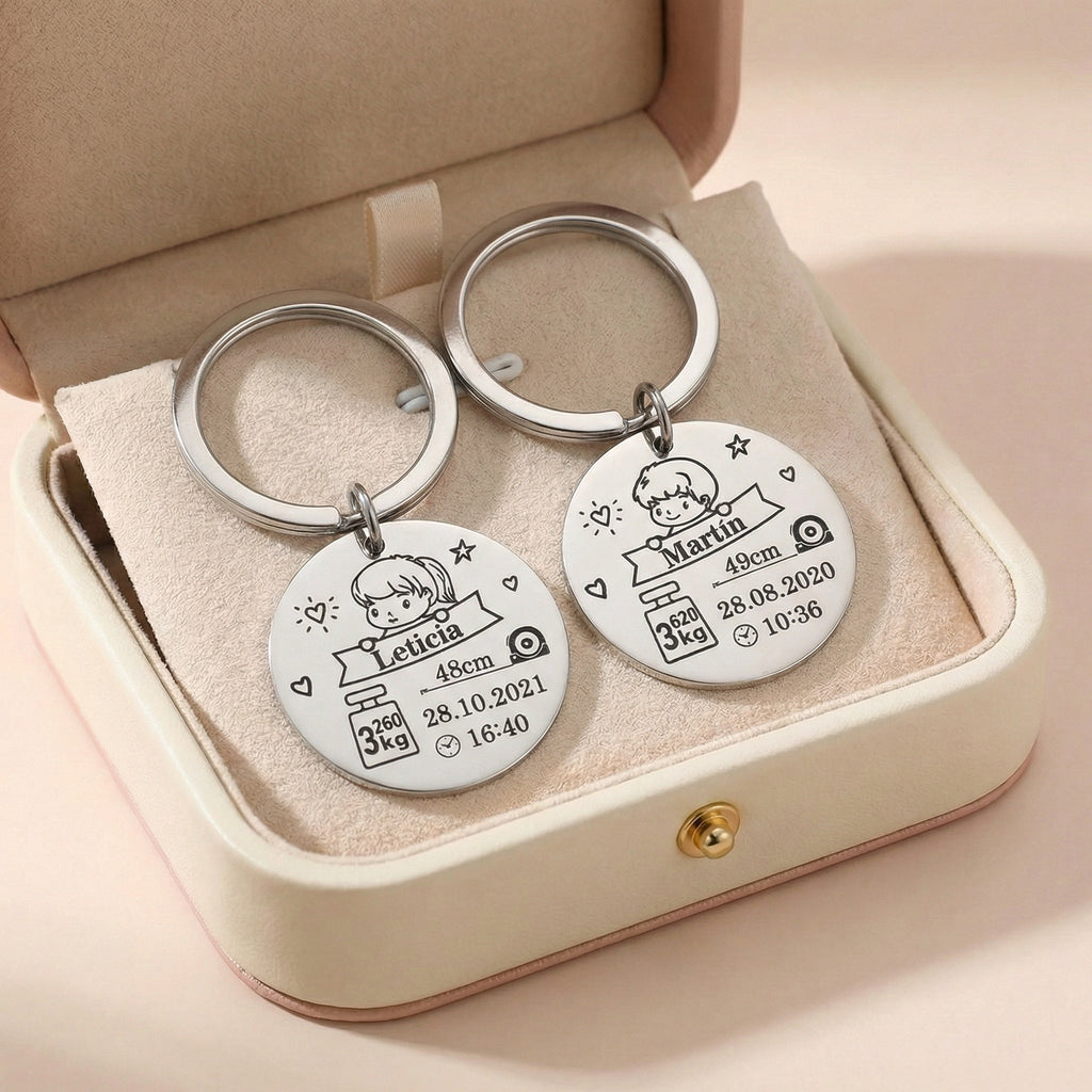 Egyedi Gravírozott Baba Születési Kulcstartó,emlékörző.