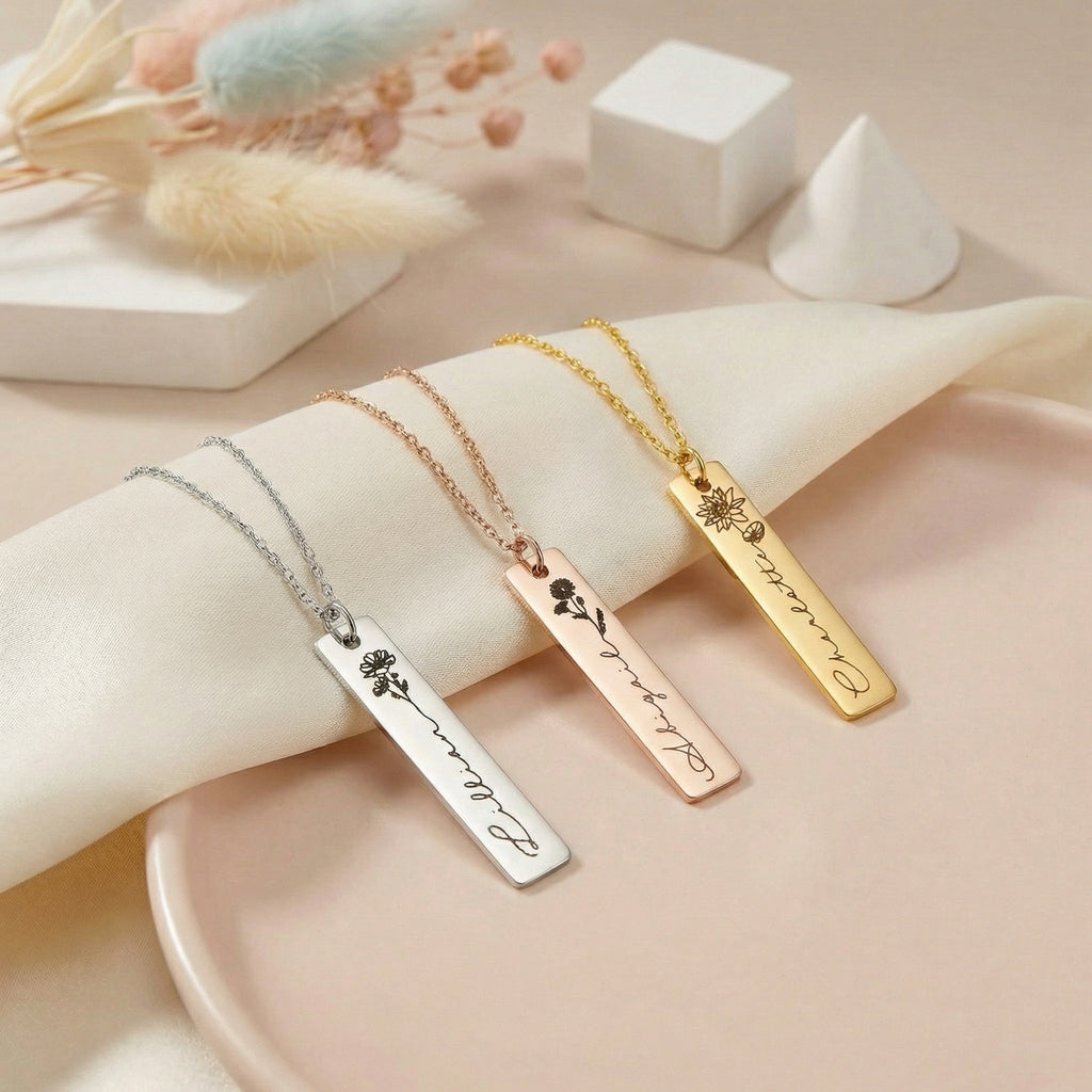 Egyedi gravírozott születési virág nyaklánc saját névvel