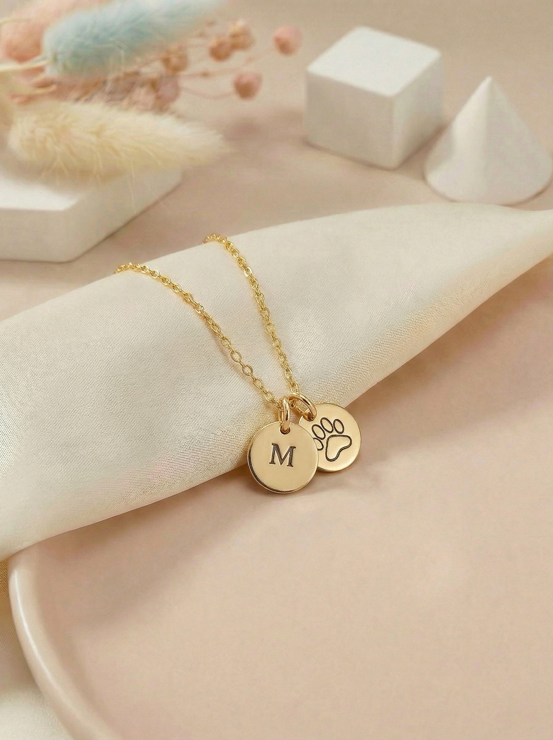 Egyedi gravírozott nyaklánc több medállal