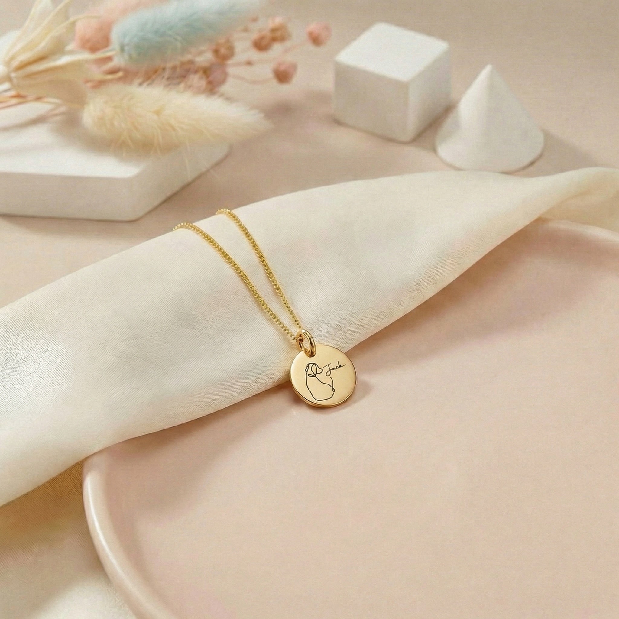 Egyedi gravírozott kutyás nyaklánc saját névvel