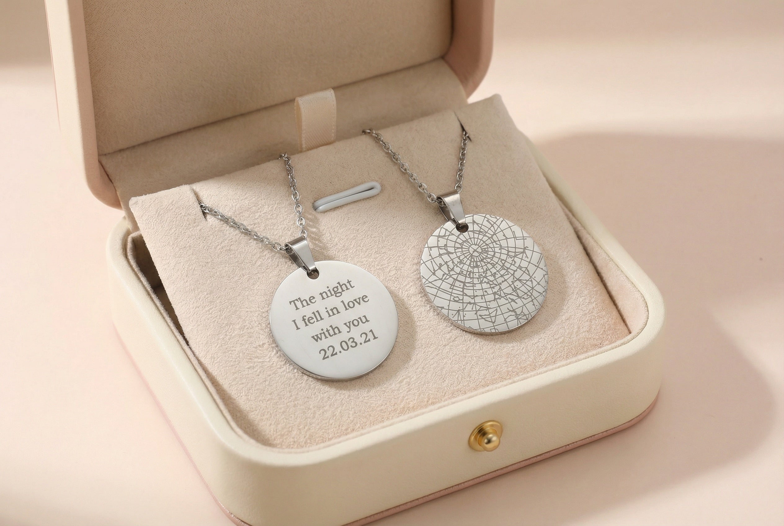 Gravírozható egyedi nyaklánc csillag térképpel