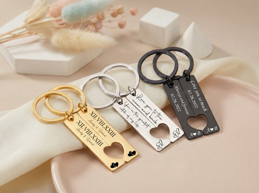 Egyedi gravírozott páros kulcstartó saját üzenettel,névvel,monogrammal
